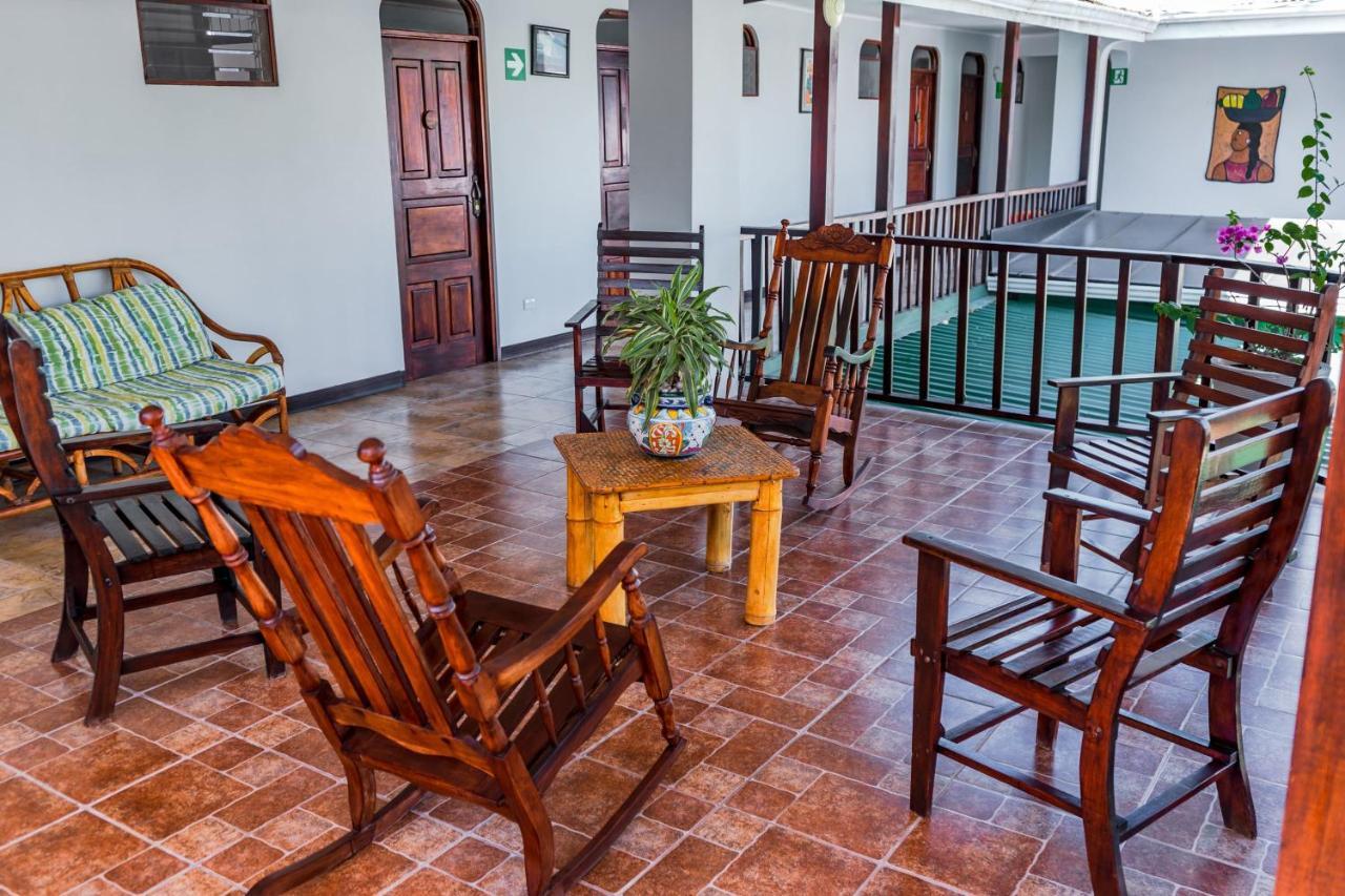 Hotel Giada ซามารา ภายนอก รูปภาพ