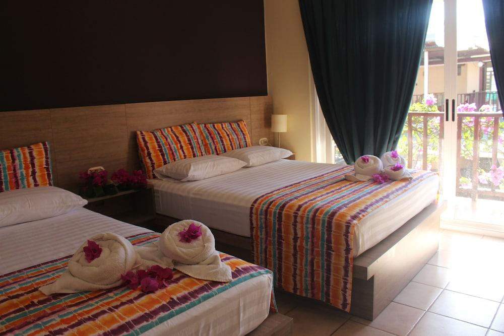 Hotel Giada ซามารา ภายนอก รูปภาพ