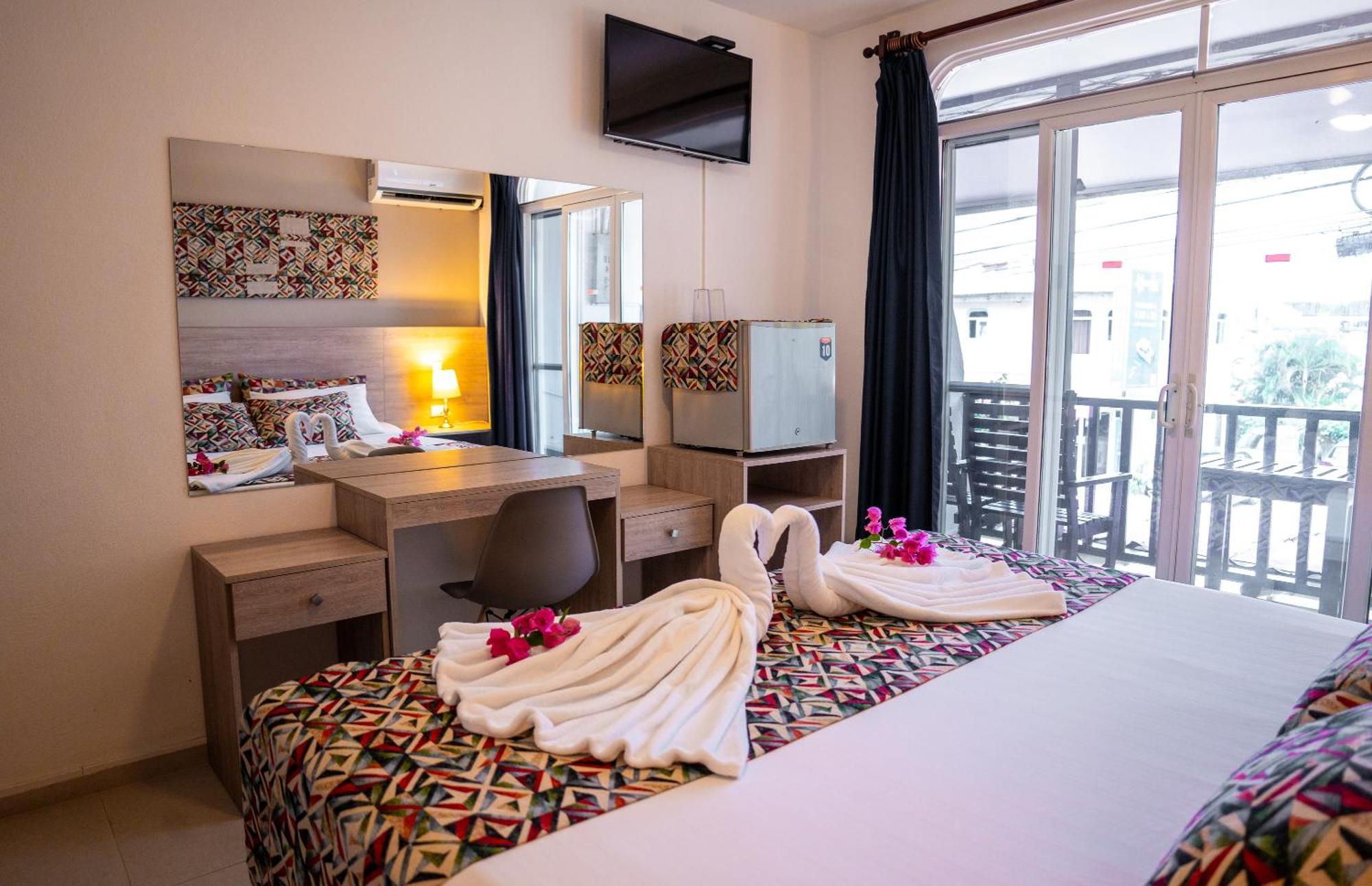 Hotel Giada ซามารา ภายนอก รูปภาพ